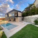 Luxury villa in Condo