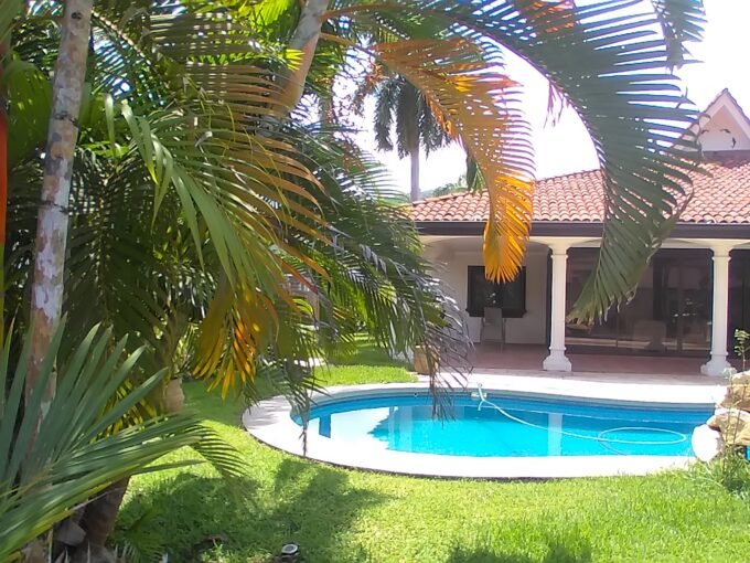 luxury villa in Gated Community Guanacaste