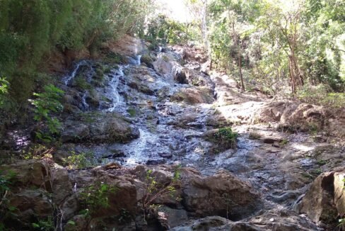 Blue Zone Finca with waterfall