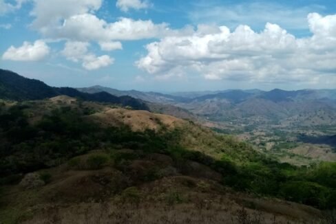 Mountain finca with ocean view