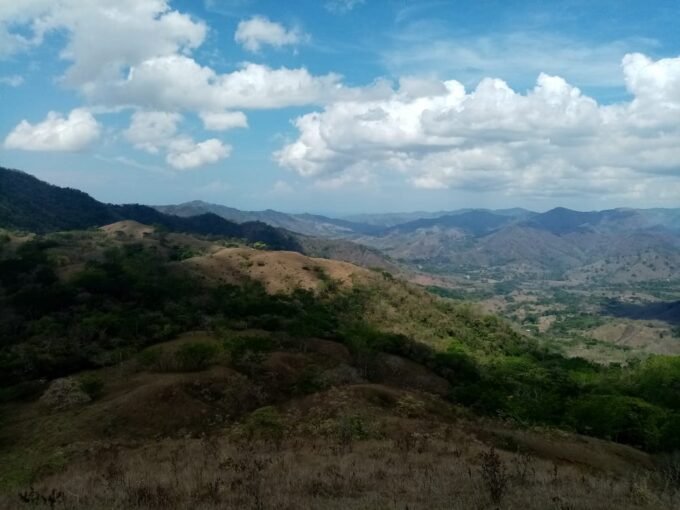 Mountain finca with ocean view